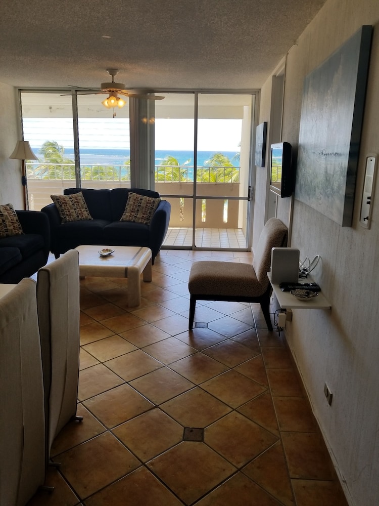 Oceansound Suites - Property Image 5