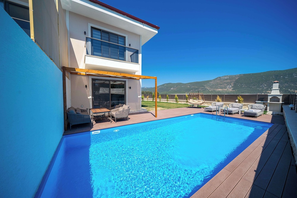 Kas Pera Villas
