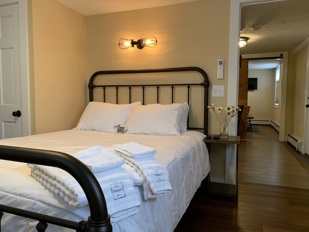 Sea Street Inn