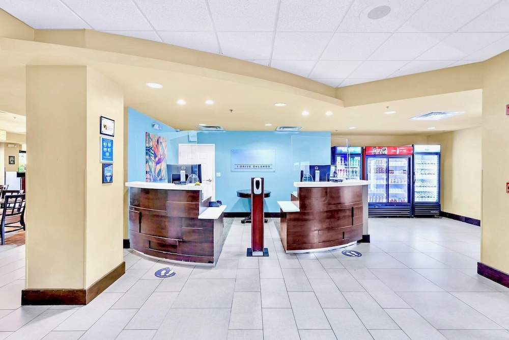 Inviting 1BR Apartment, 8 Mins to Universal Studios