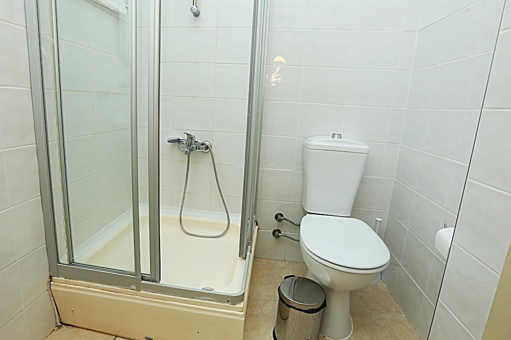 Flat w Shared Pool and Balcony in Kyrenia