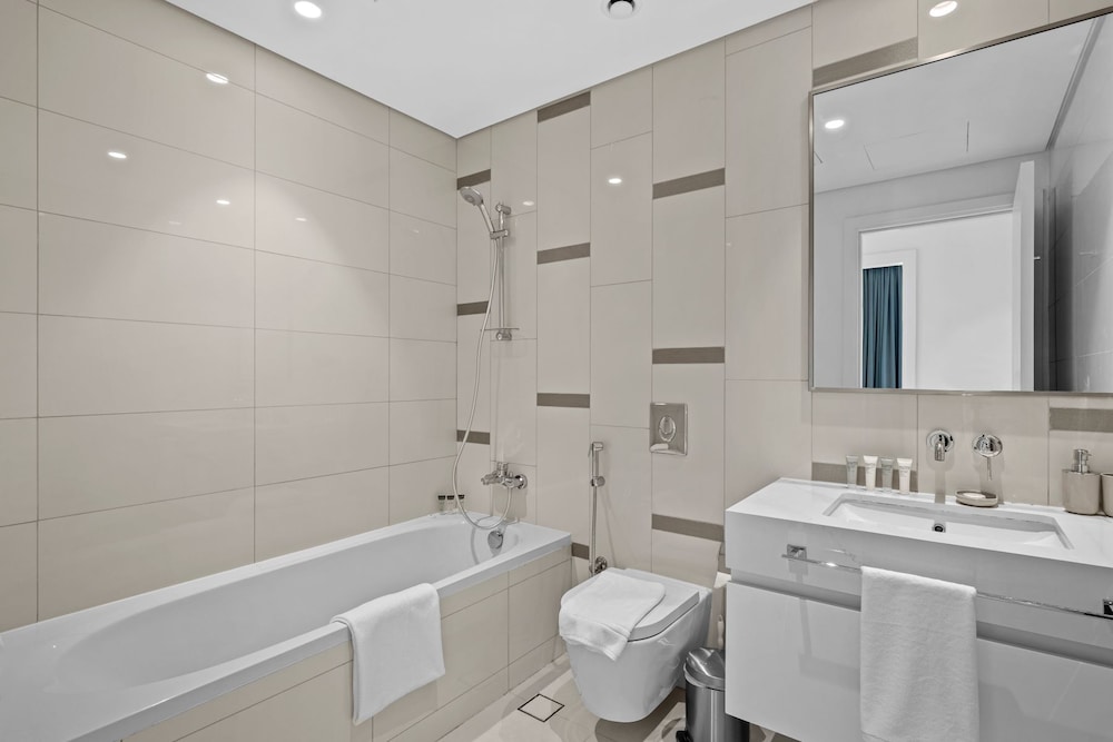 2BR Escape in Beach Vista
