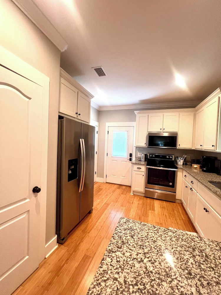 4005 Rookery 3 Sea Story With 2 Pools Beach Access and Lots of Beach Amenities