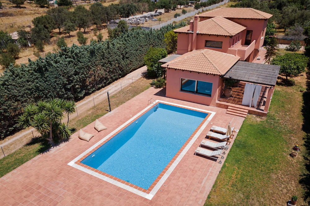 Calm Retreat Villa Lagonisi