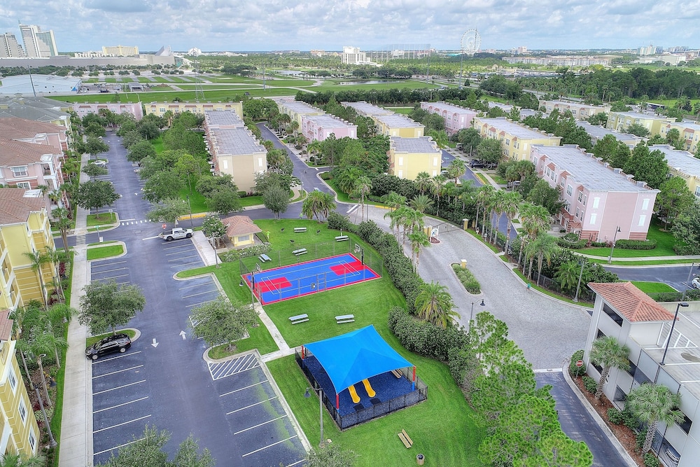 Vista Cay Resort, Next To Universal 821 3 Bedroom Townhouse