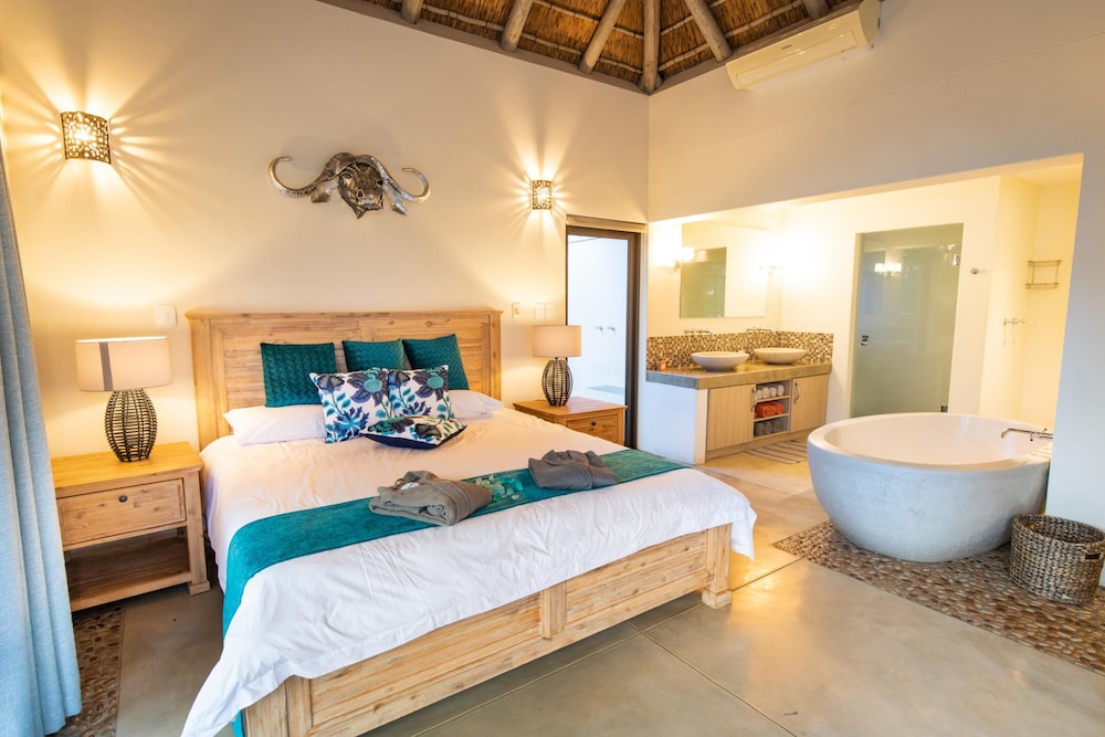 Villa Bushman Wonderful Luxury and Attractive Villa view 3