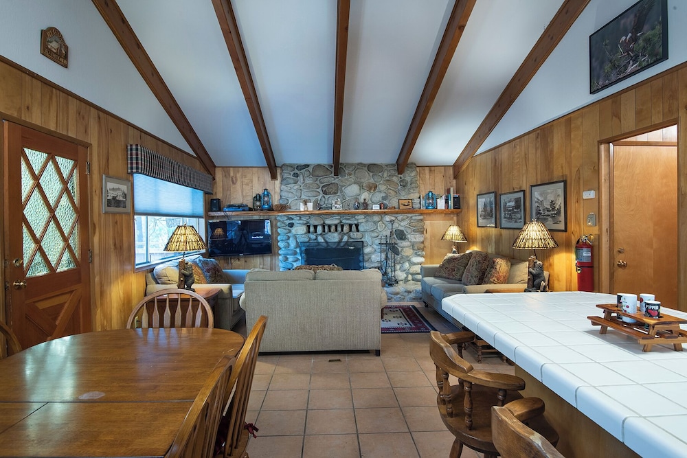 Yosemite Retreat in the Meadows