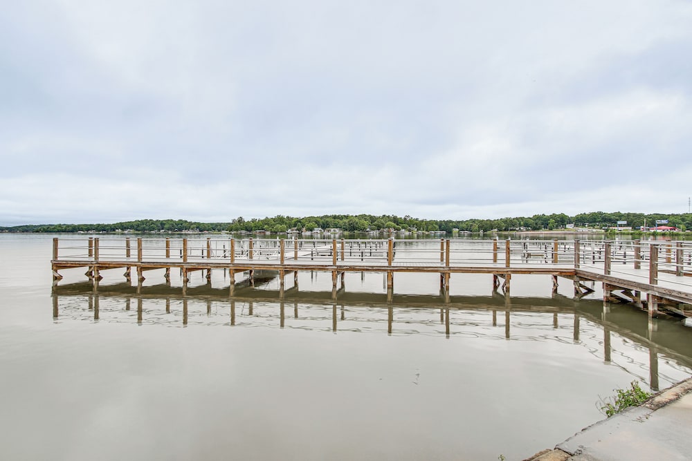Dock Access: Pet-friendly Lake Greenwood Gem!