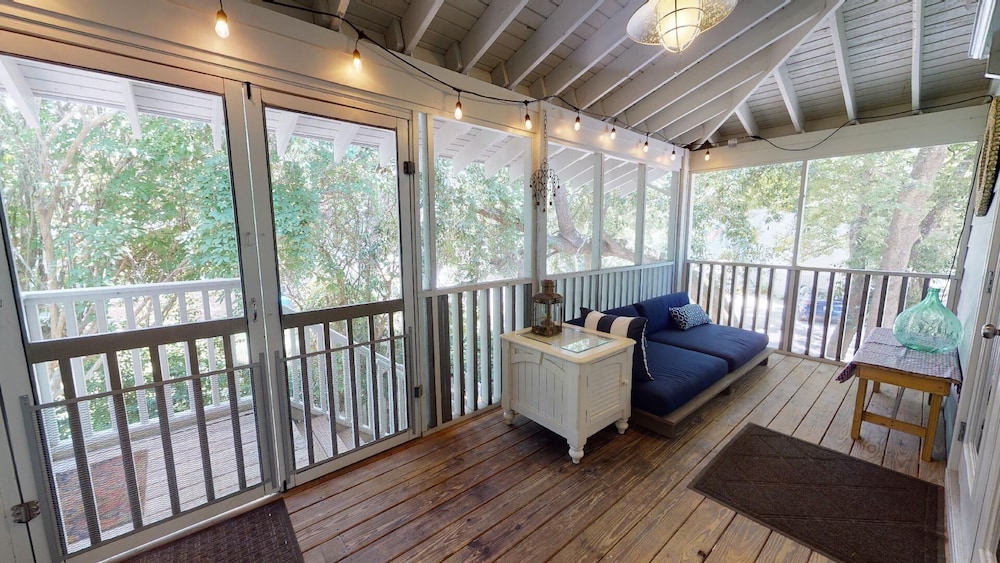 1616 Jones Avenue by Tybee Vacation Rentals