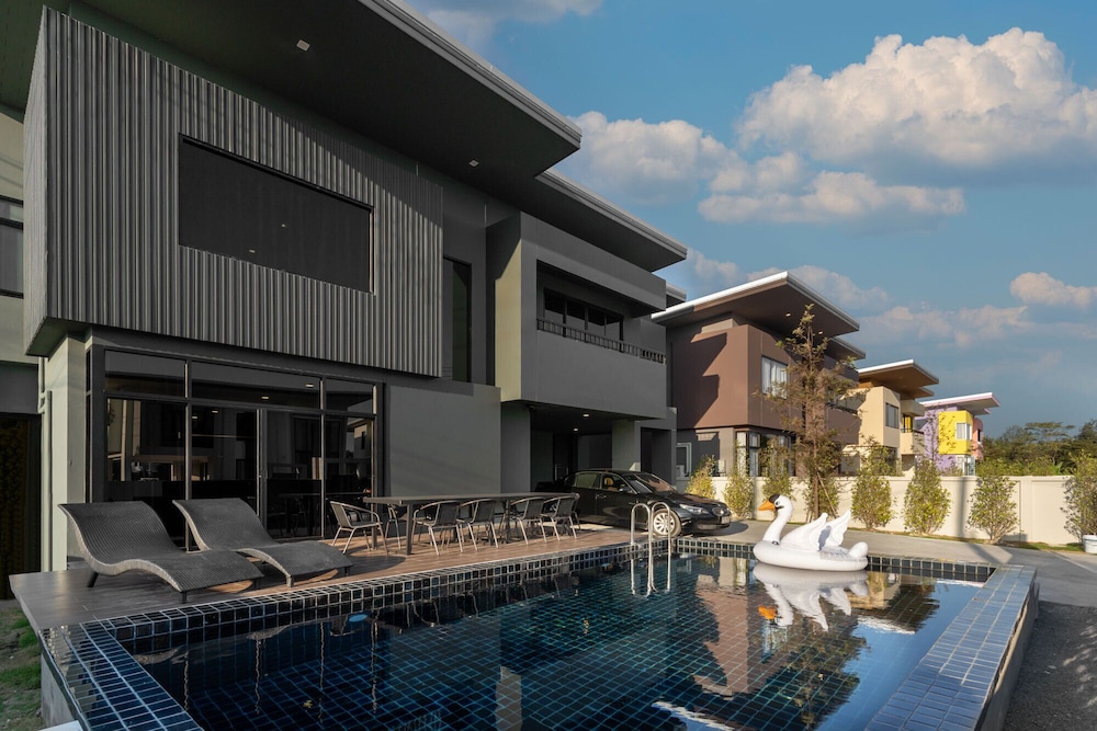 Kanna Pool Villa