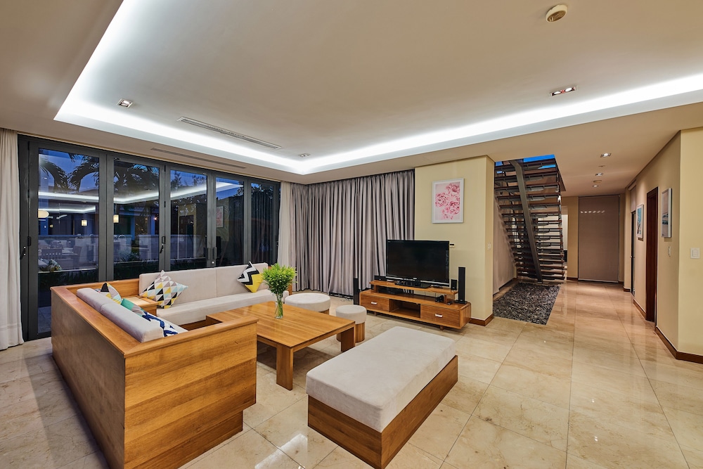 Vacation Homes Pool Villa