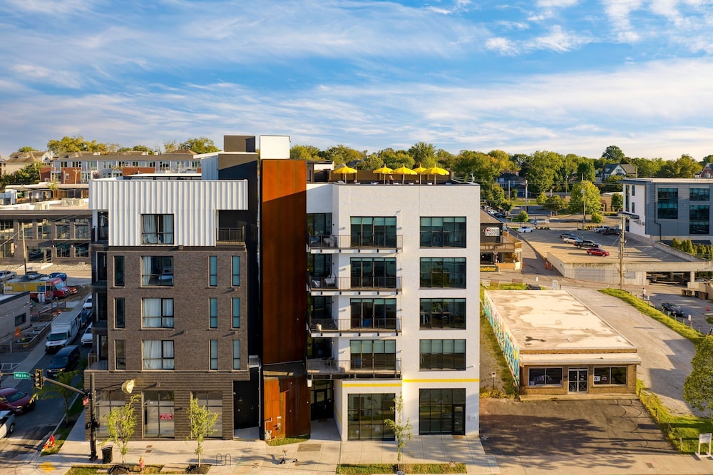 The Carter 404 by Avantstay Mins to Downtown