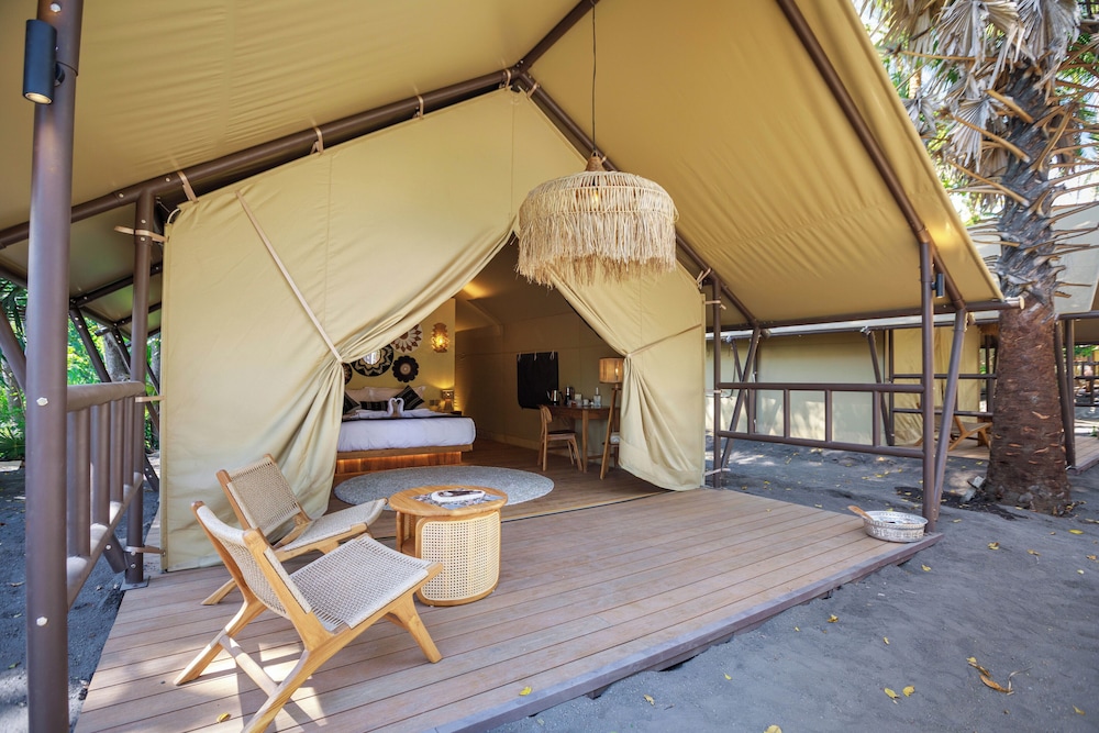 Barefoot Glamping