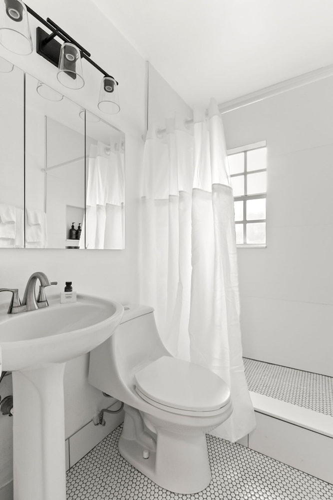 NEW Bayside Escape Cozy Hideaway Near Bayshore
