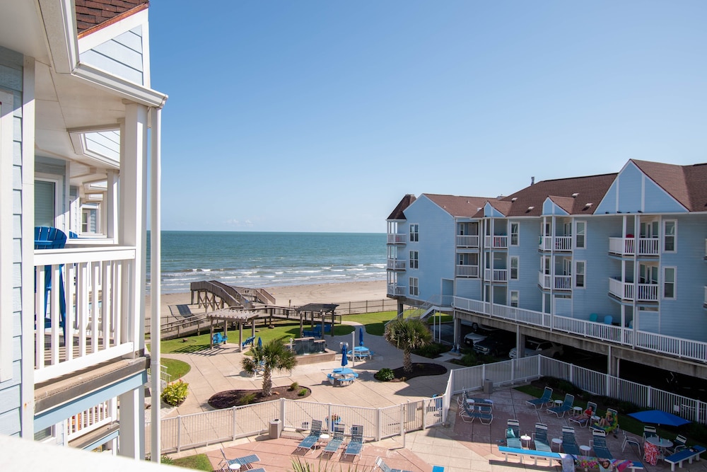 Seascape 2307 1 Bedroom Condo by RedAwning