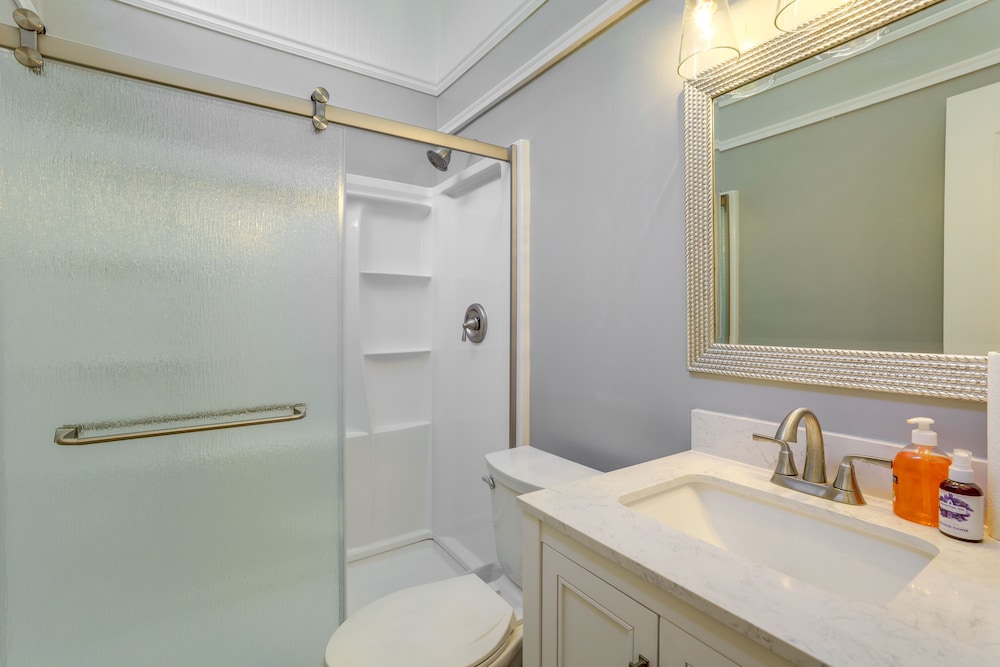 2-story Decatur Condo, Close to Downtown Atlanta!, photo 16