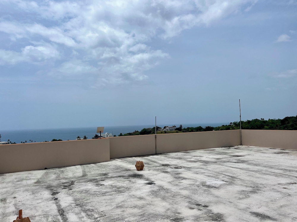 Ocean View House Quebradillas & Rooftop