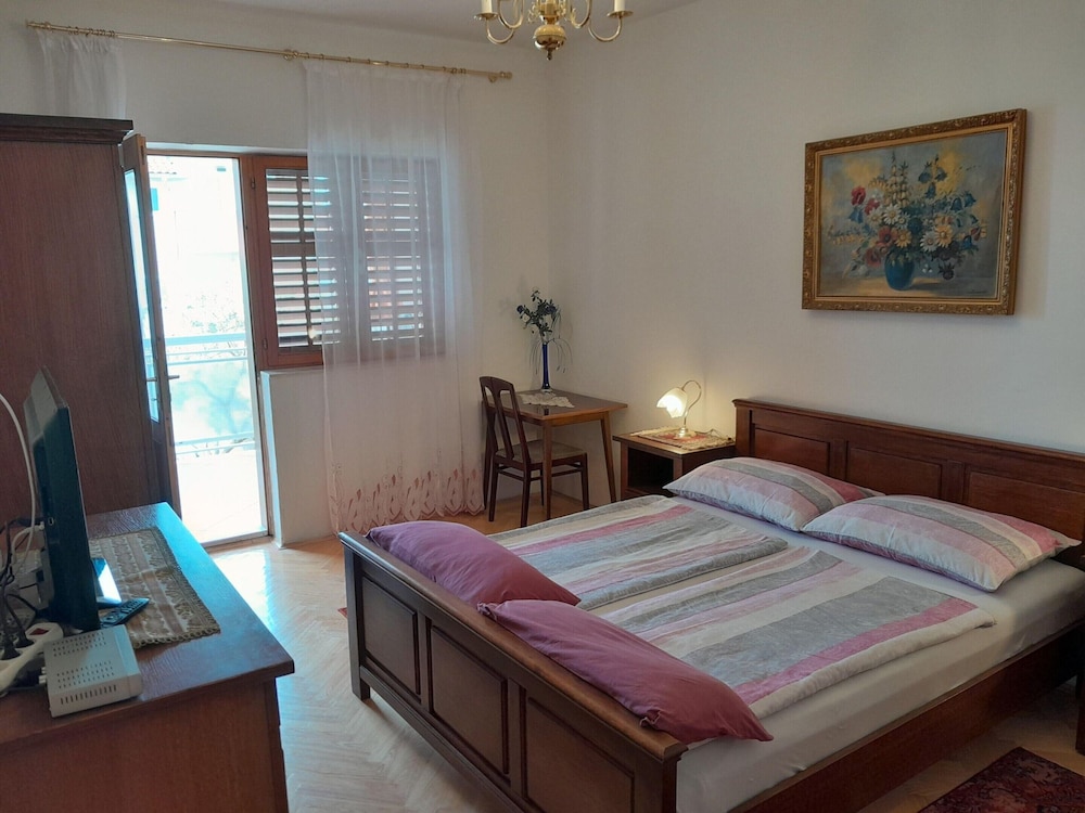 Biograd Beachside Family Apartment