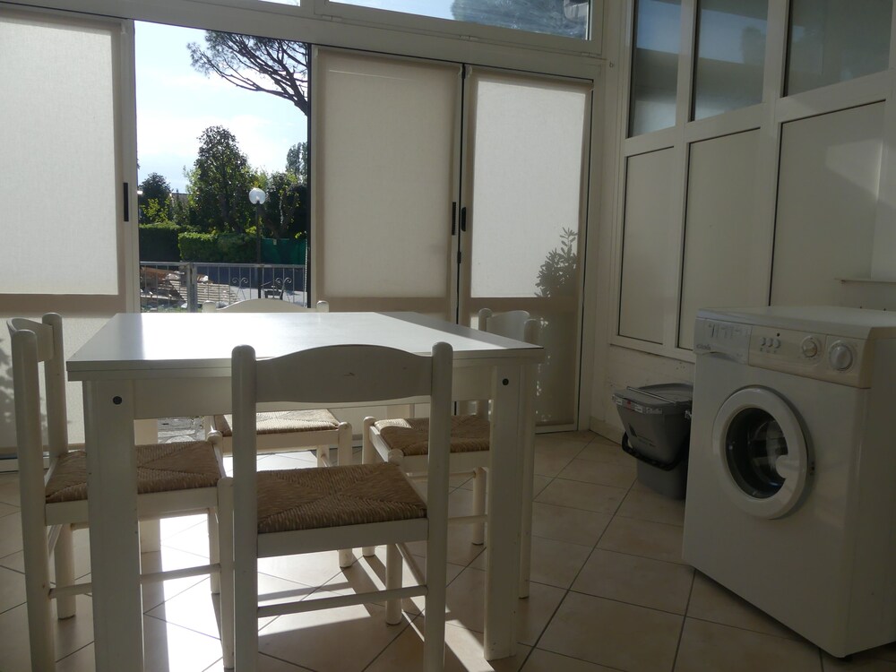 Villetta Puccini 121 view 3