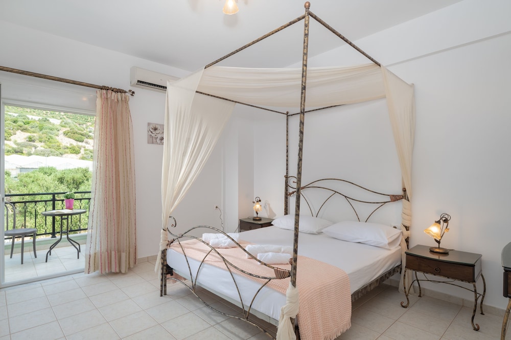 Haris Villas view 4