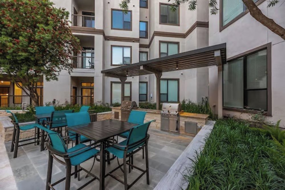 Spacious 2BR Condo at 7 Seventy