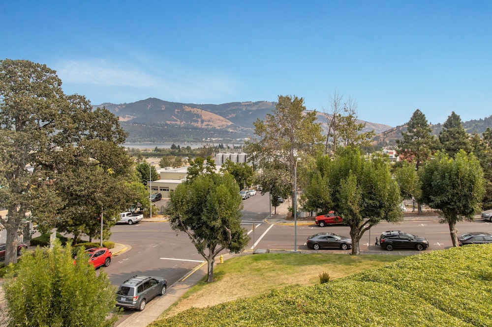 Hood River Vacation Rentals