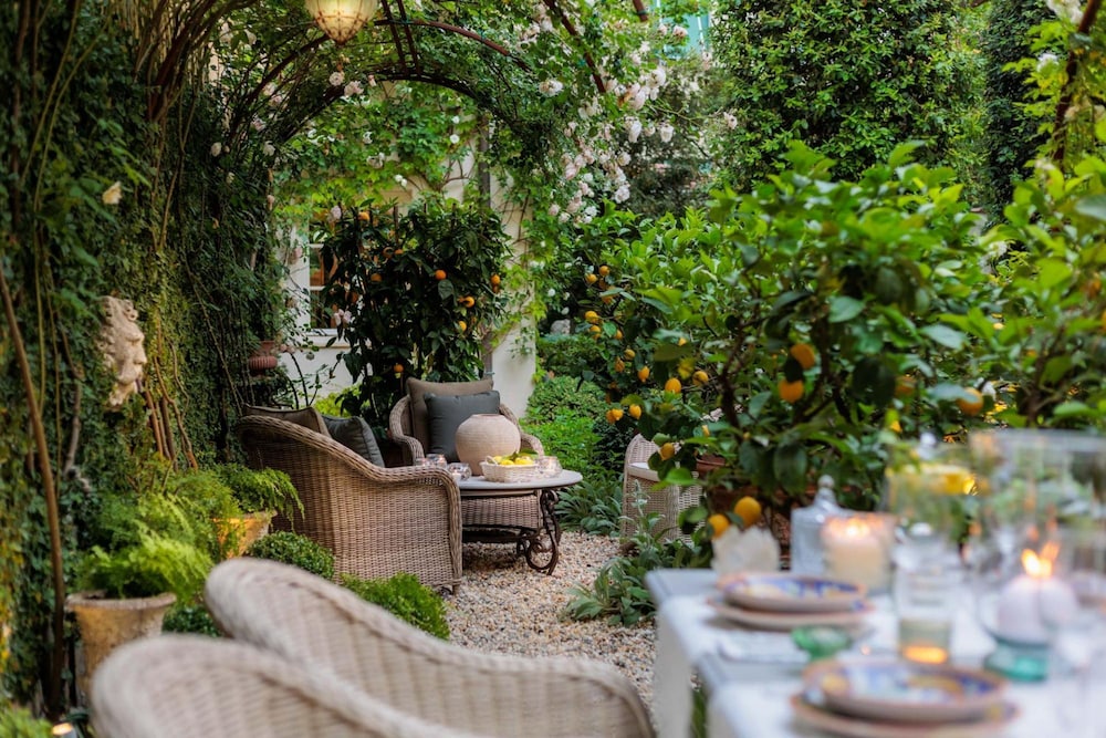 Casa Vanny an Apartment With Private Garden
