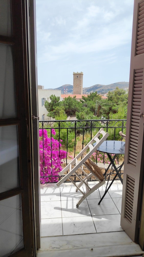 Axilleion Guest House