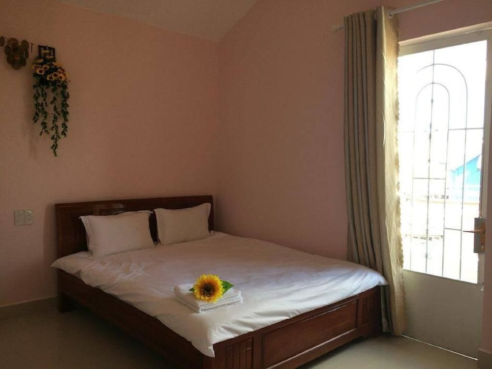 Nguyen Minh Hostel