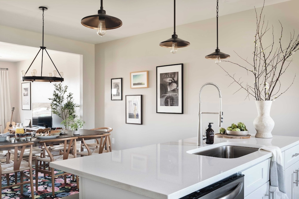 8 Nashville Homes w/ 21 Bedrooms, 21 Baths & Space for 74, Just Minutes From Broadways Nightlife, Dining, and Music Scene Cherokee by Avantstay