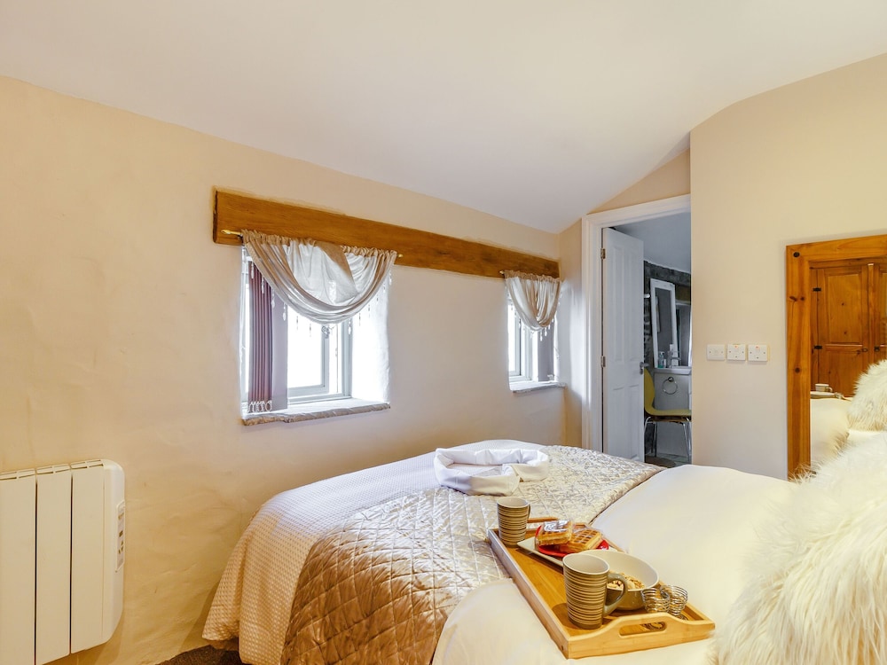 Caner Bach Lodge view 5