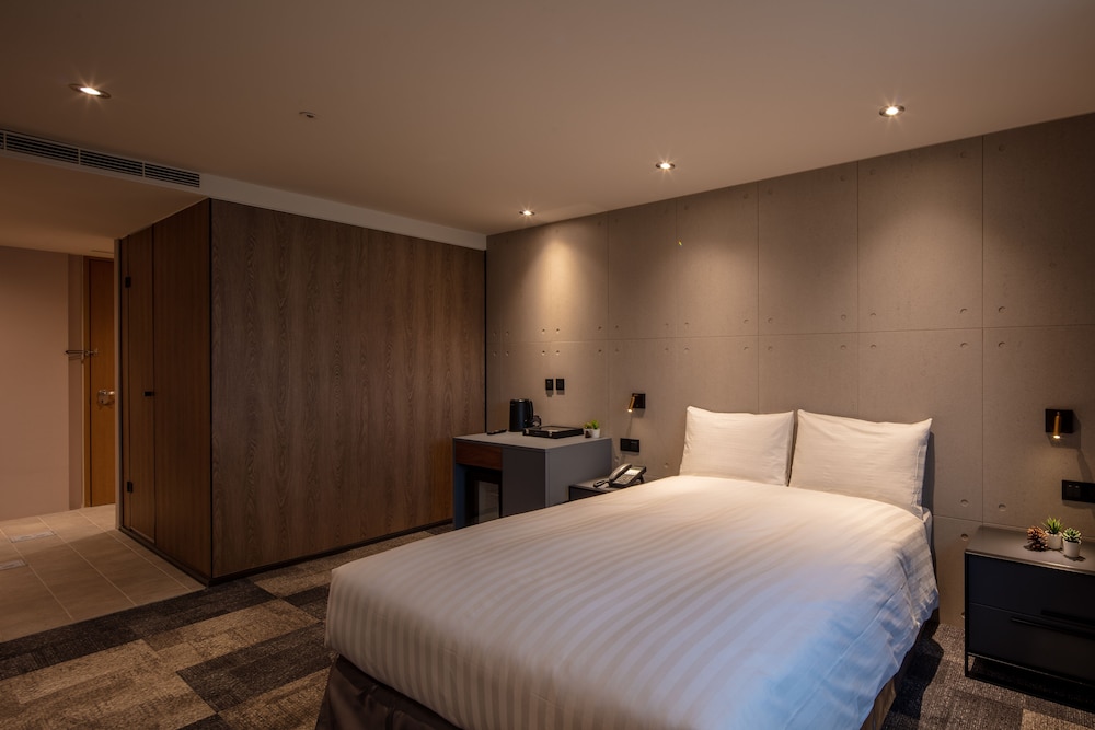 Roaders Plus Hotel Theme