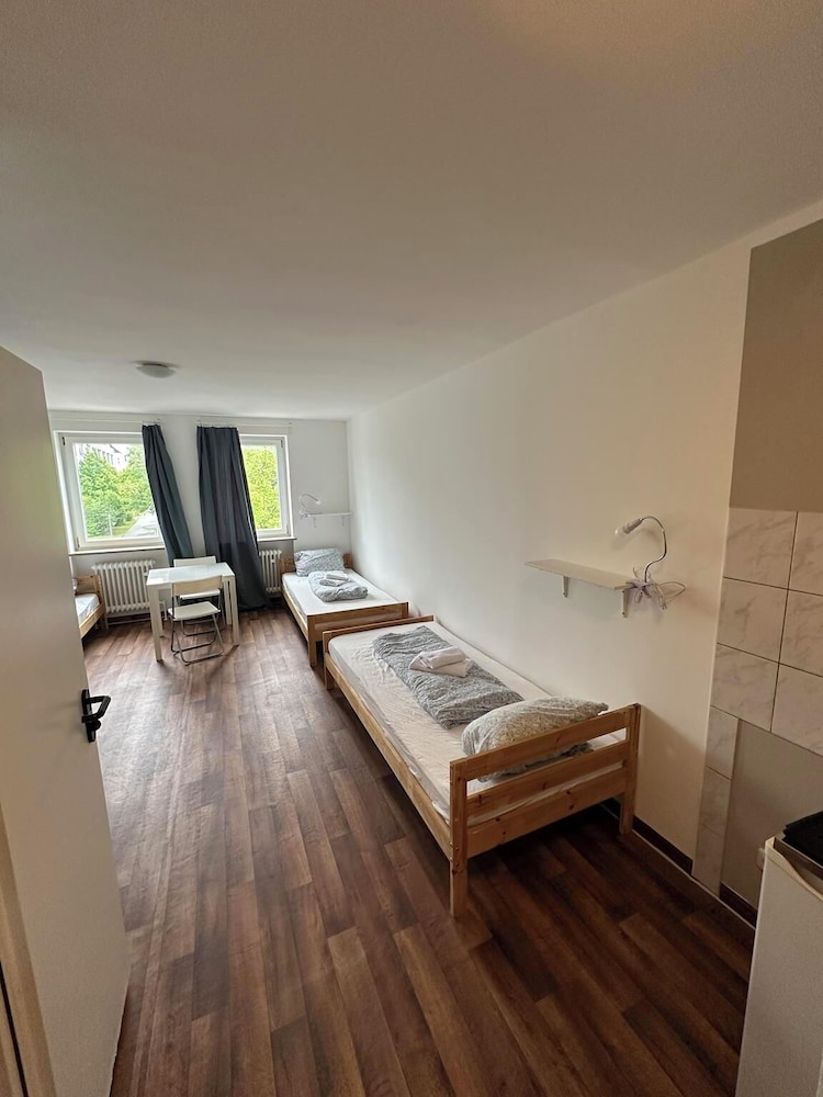 2-Rent Group Hostel Apartments HAN53