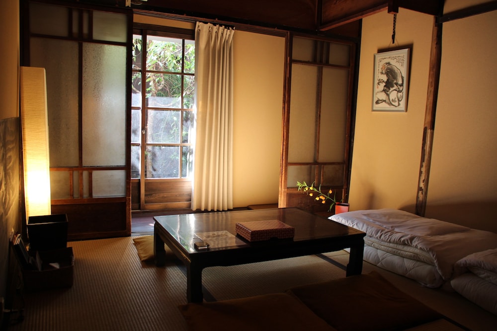 HARUYA Umekoji - Hostel