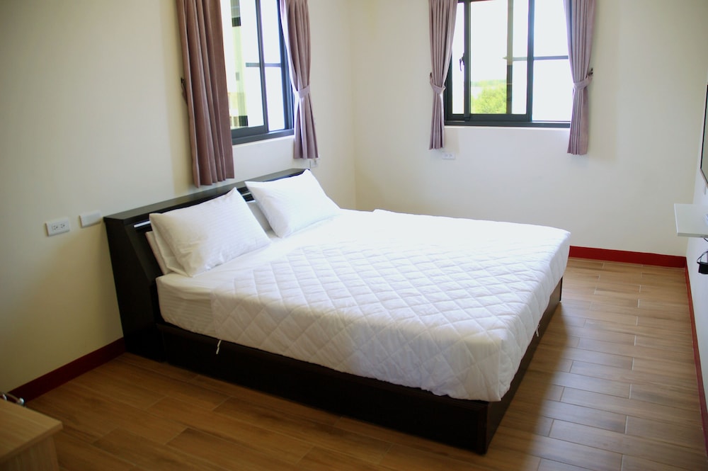 Eliza Inn view 4