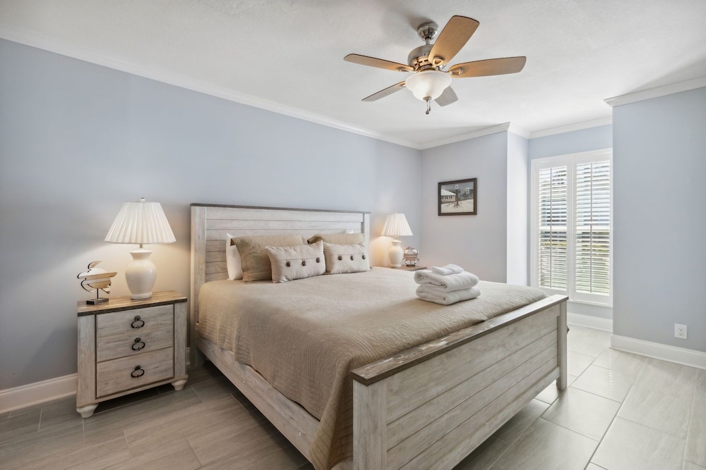 Fernandina Shores 6398 2 Bedroom Condo