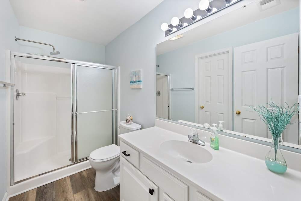 65d Isle Awhile 3 Bedroom Condo