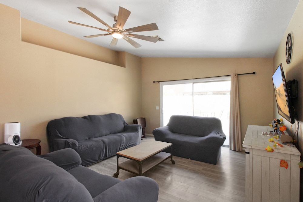 3 Bedrooms Near State Farm Stadium Pets