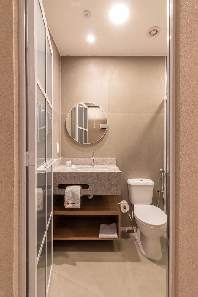 Cosy a few Steps From Copacabana Beach Q14