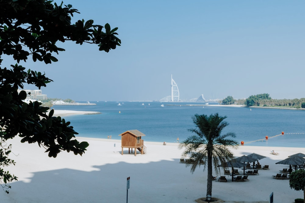 1BR with Ocean Views Palm Jumeirah
