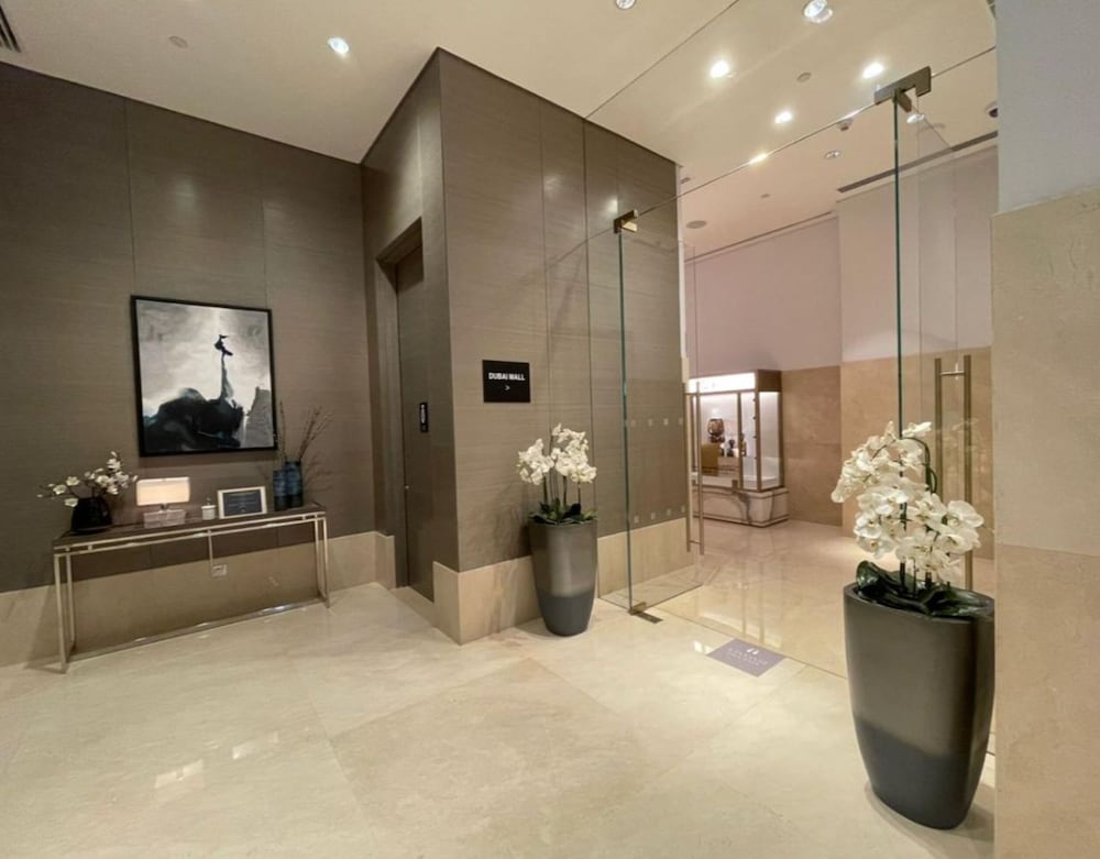Luxury 1 bedroom at Fashion Avenue Dubai Mall Residences