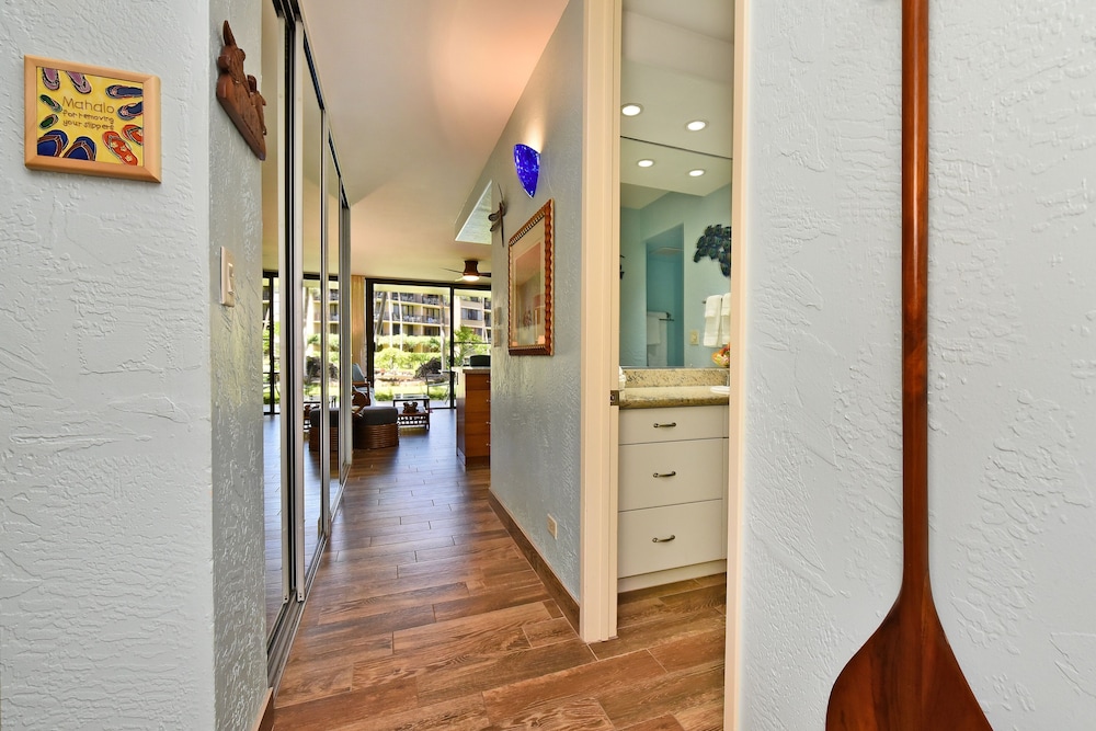 Papakea #g103 2 Bedroom Condo by RedAwning