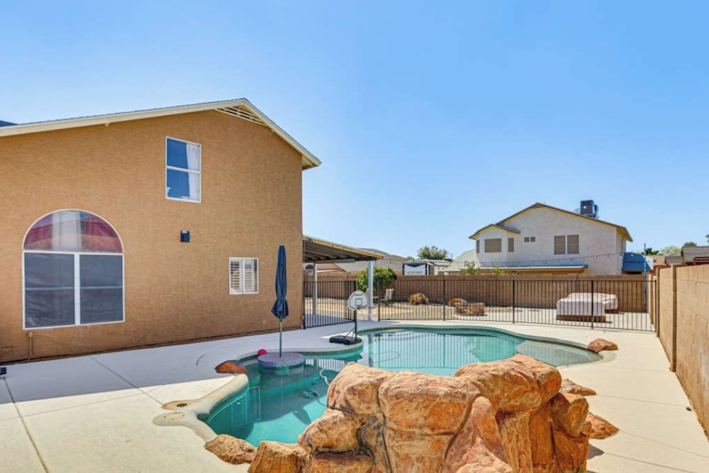 4BR Home w/ Private Pool, Patio & Grill