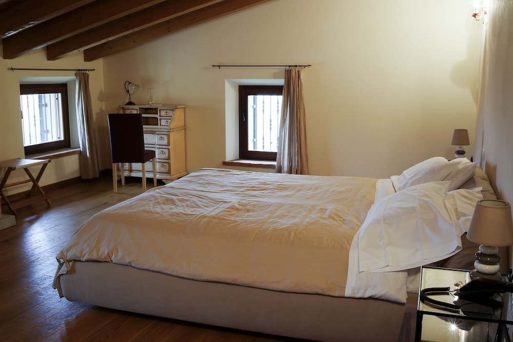 La Fonte degli Dei Wine Relais Adults Only