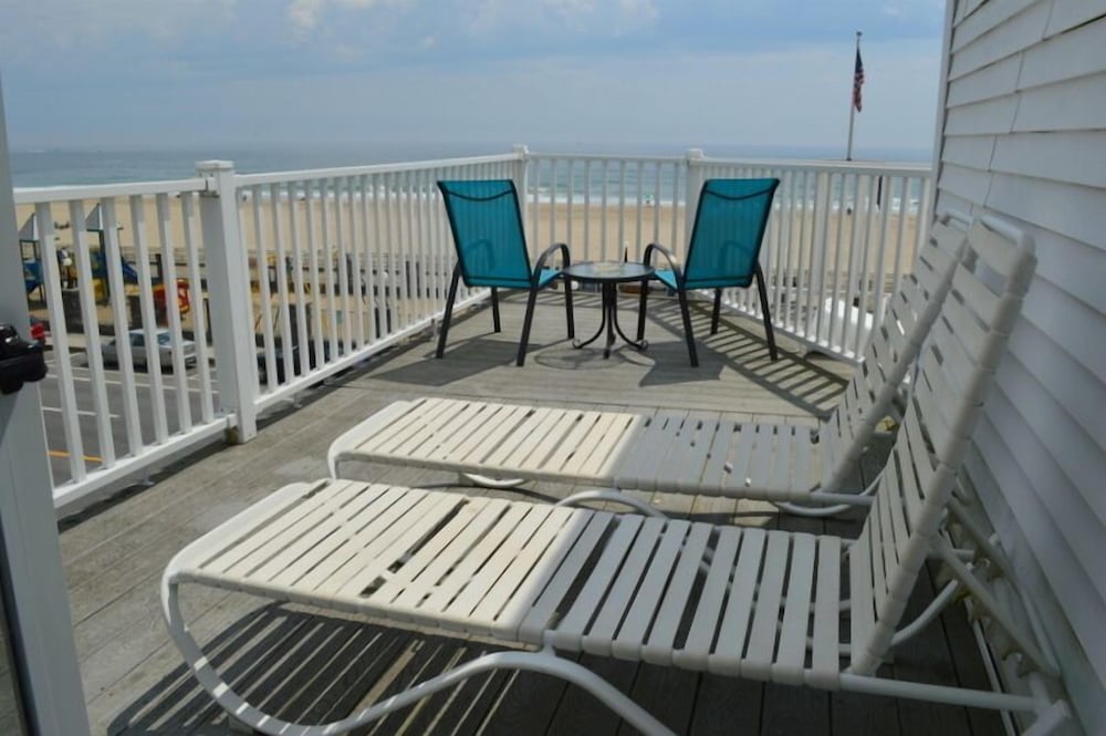 The Pelham Resort Motel