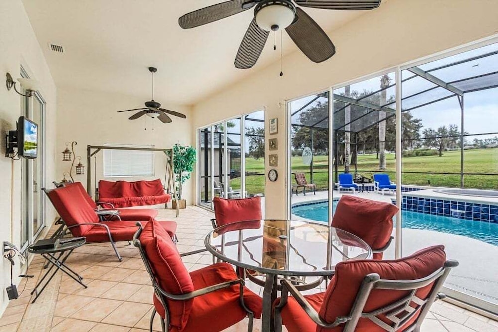 4 Bed Pool Home, Pool Table & More 4 Bedroom Villa