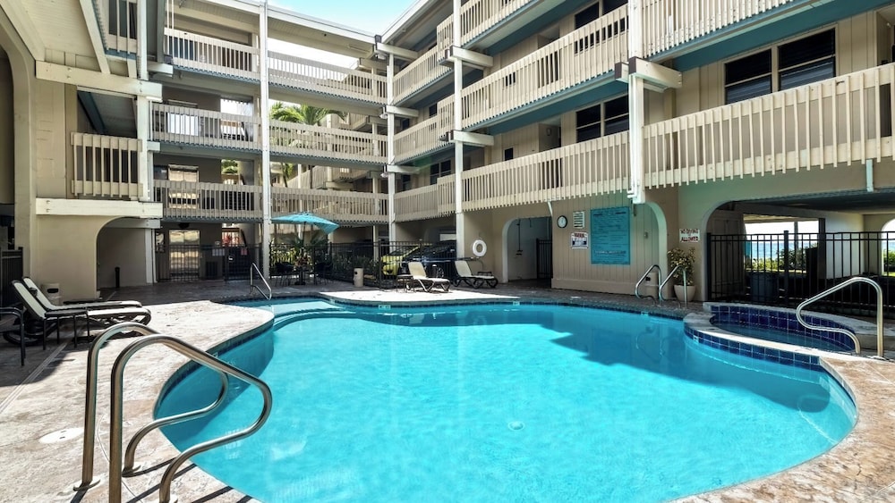 Ocean Front With Private Lanai - In-unit AC - Vrkcv