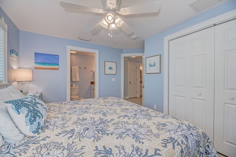 Salt Air East managed by Beach Retreats view 5