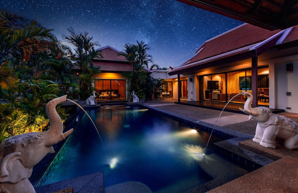 Villa Toba by Tropiclook view 3