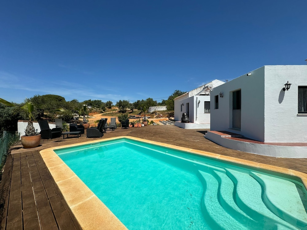 Oasis Surfcamp